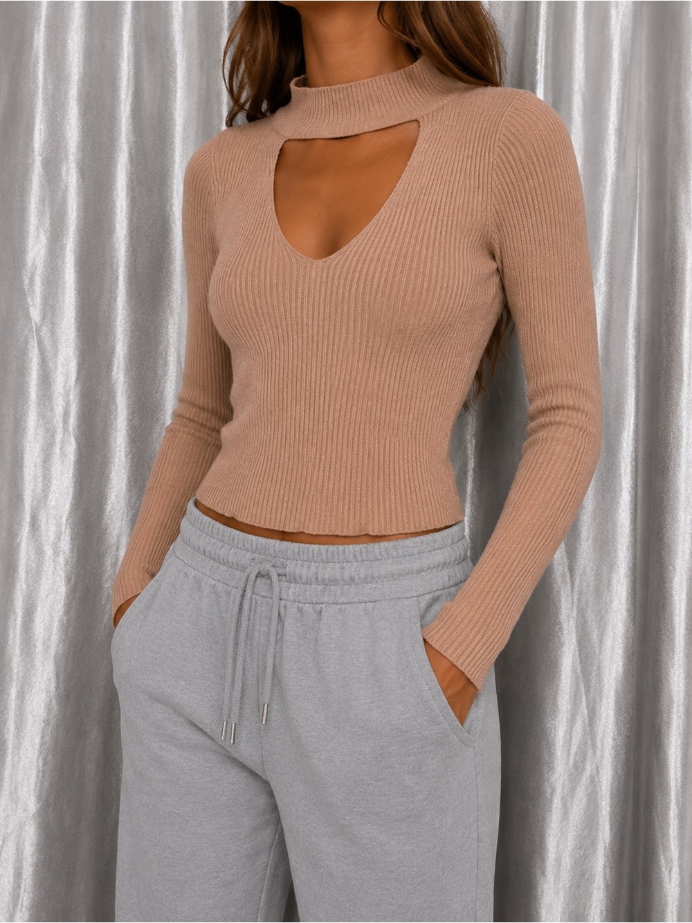 Kendall & Kylie Women’s S Ribbed Knit Top Mock Neck Cutout V Neck Tan Brown